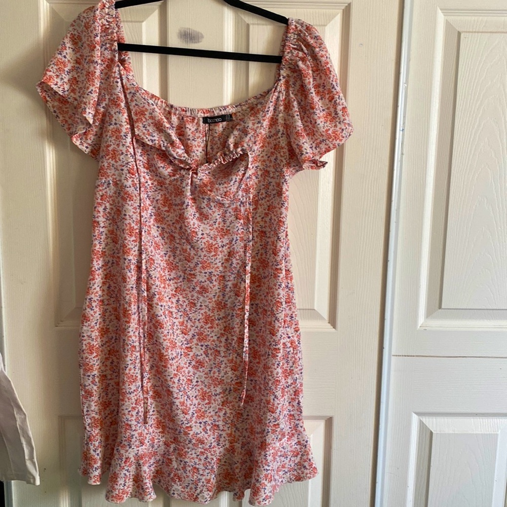 BOOHOO dress